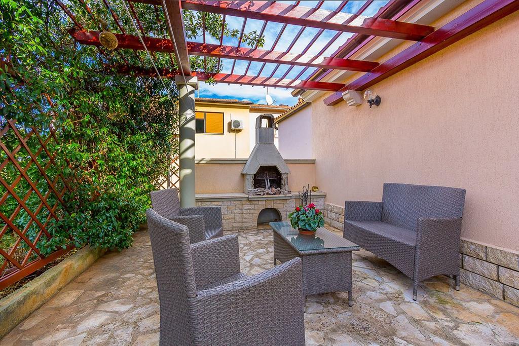 Holiday Home Batel Pula Ngoại thất bức ảnh